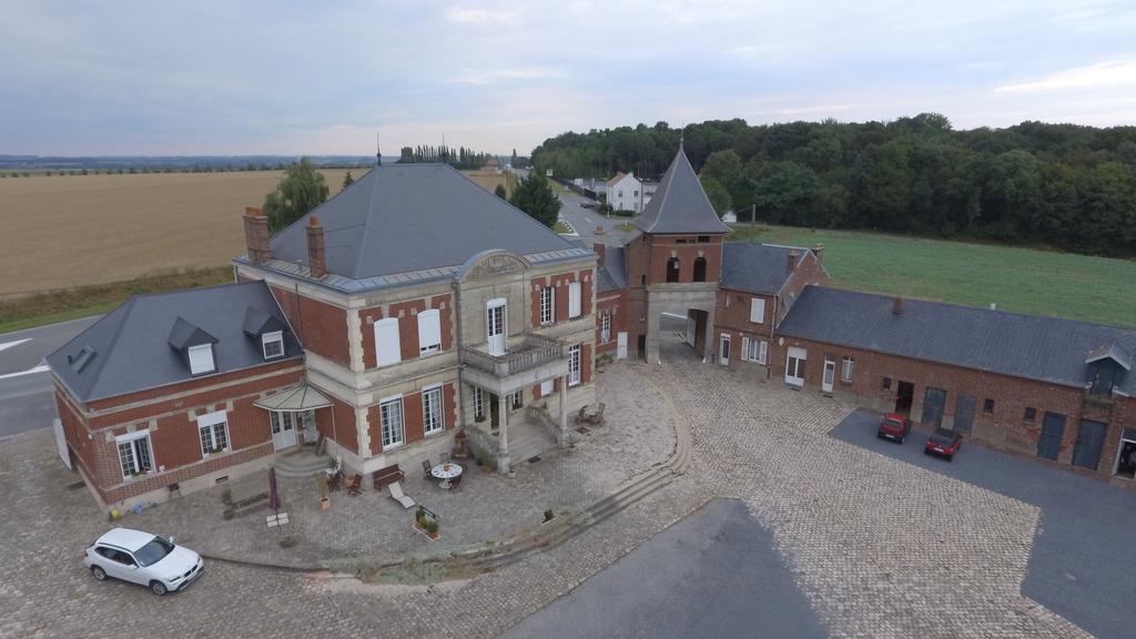 Bed and Breakfast Ferme De Bonavis Banteux Esterno foto